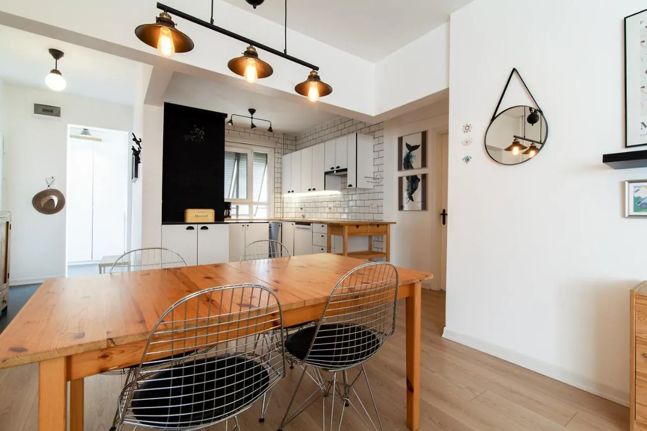 Апартаменты Modern Flat With Central Location In Kadikoy Стамбул