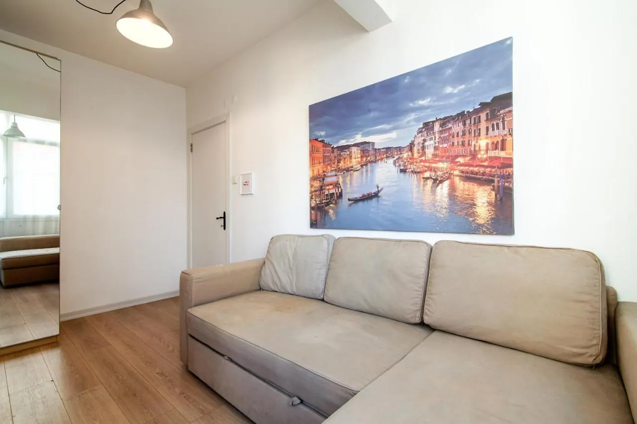 Апартаменты Modern Flat With Central Location In Kadikoy Стамбул